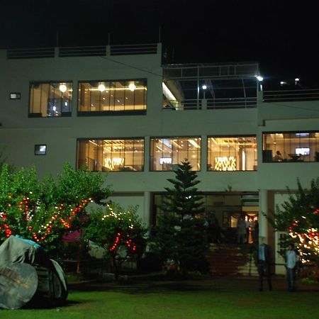 Centarosa Resort Chail Exterior foto
