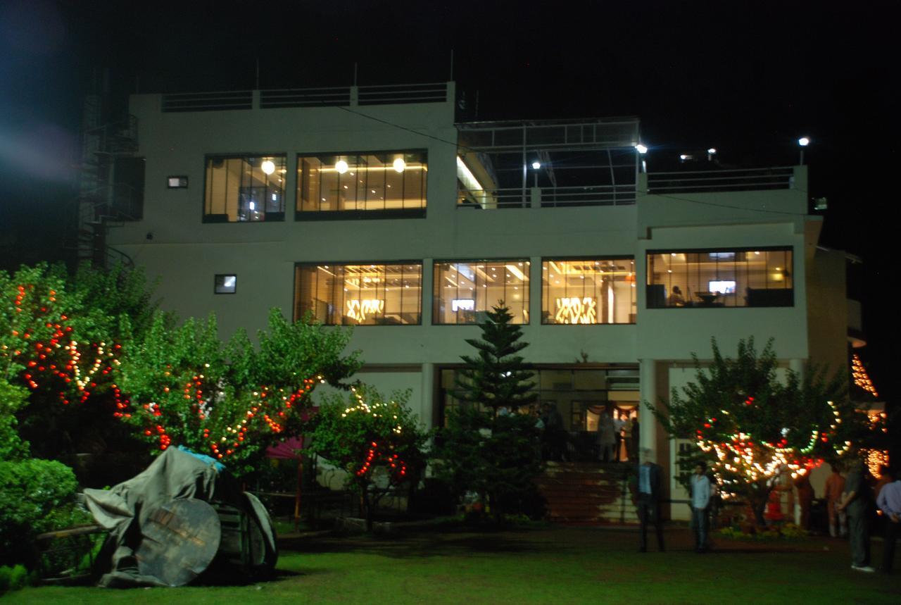 Centarosa Resort Chail Exterior foto