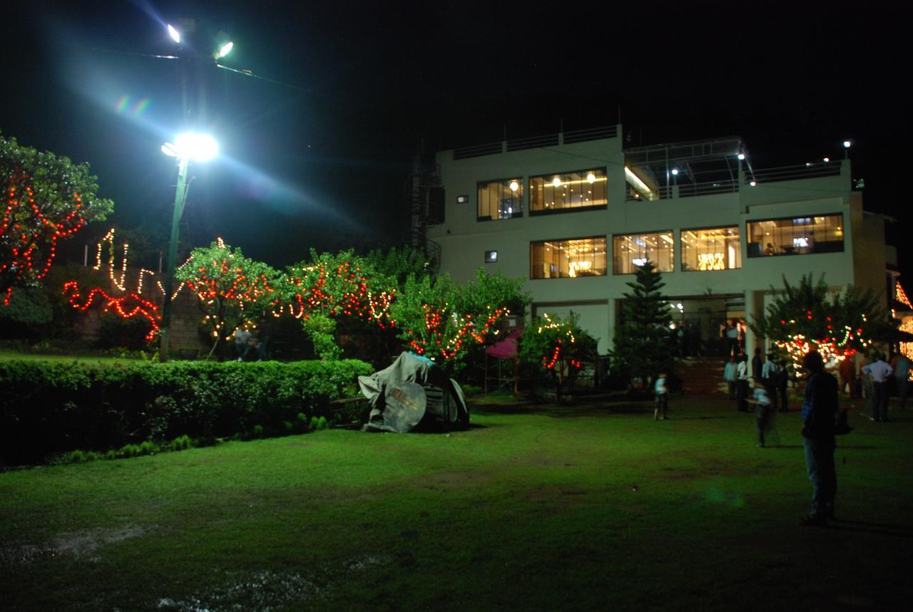 Centarosa Resort Chail Exterior foto